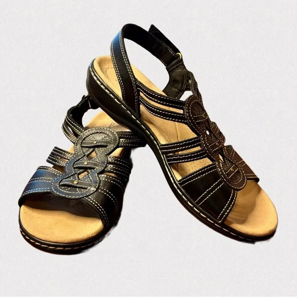 Clarks Leisa Janna Black Sandal, Size 8W Leather Hook‑&‑Loop Strappy Sandals - Picture 1 of 14